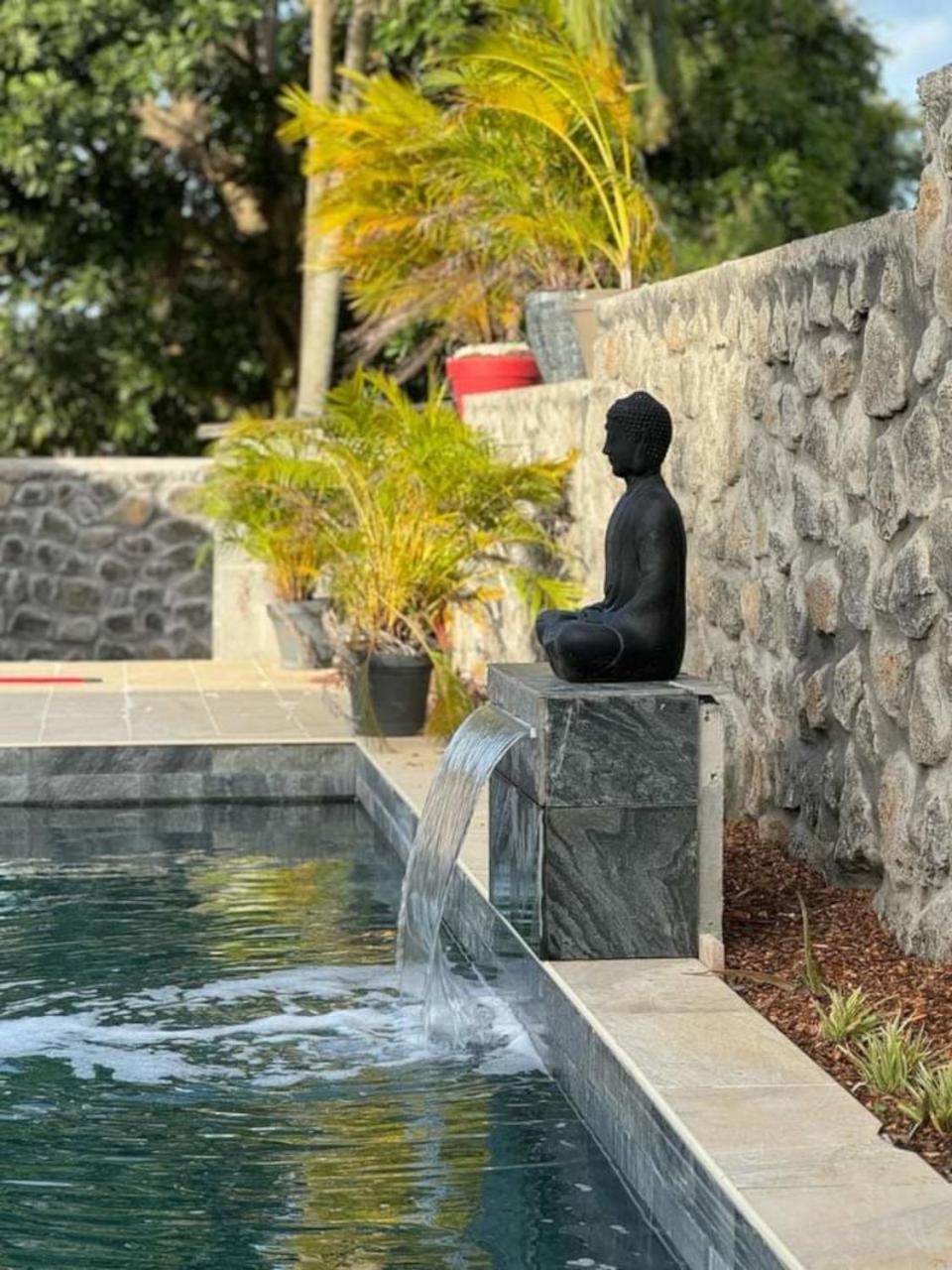 Le Beau Vallon 1- Jacuzzi Privatif Et Piscine Chauffee Partagee Saint-Benoît Εξωτερικό φωτογραφία
